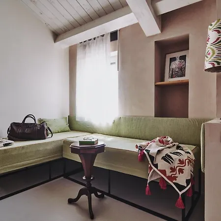 Monna Terra Farm stay *