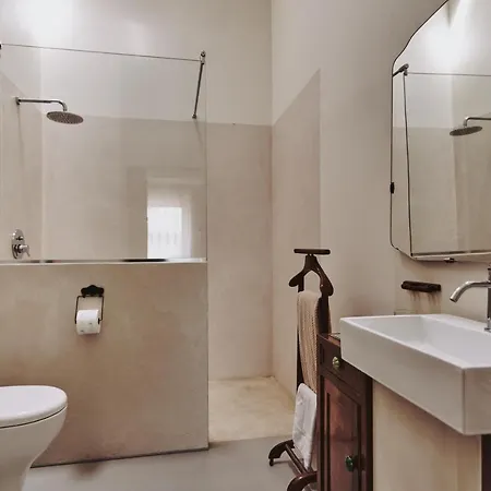 Monna Terra פרמו